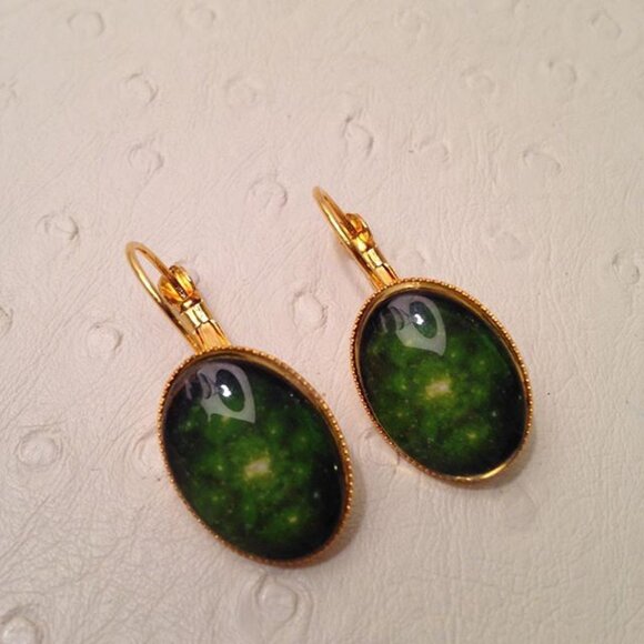 Celestial green cabochon earrings NEW - Picture 1 of 1